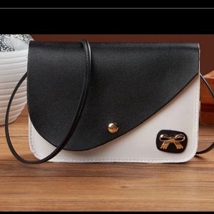 Bow Decor Flap Crossbody Bag